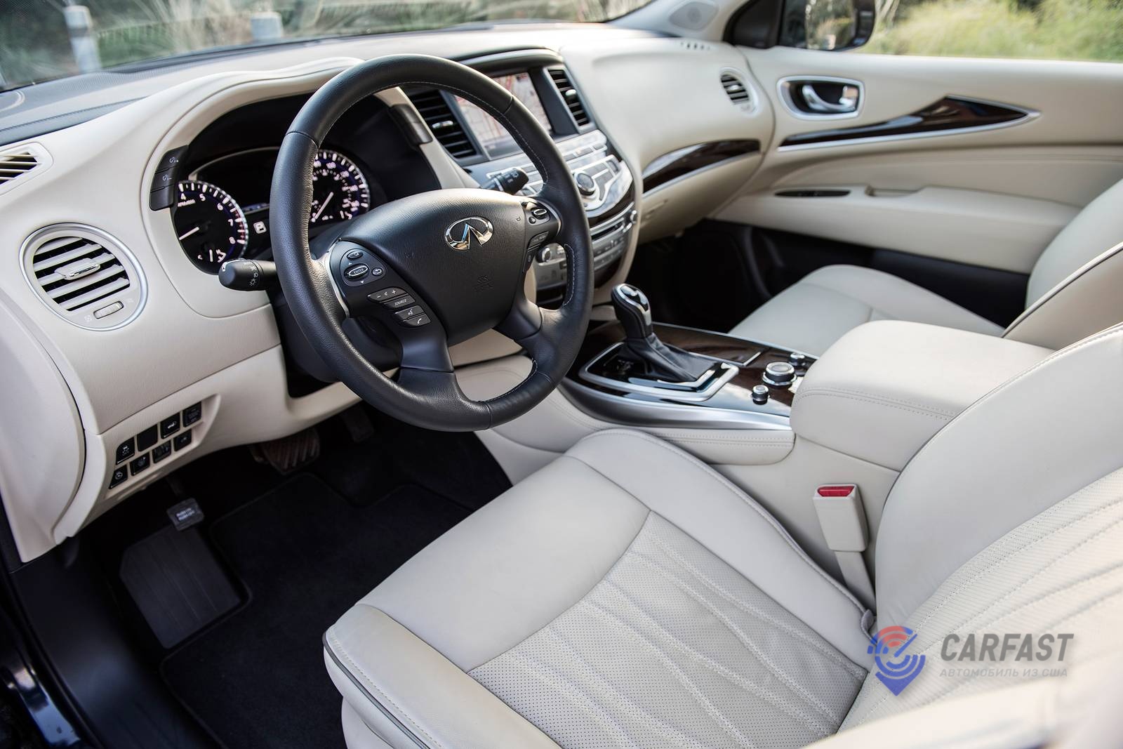 INFINITI QX60 2017 года